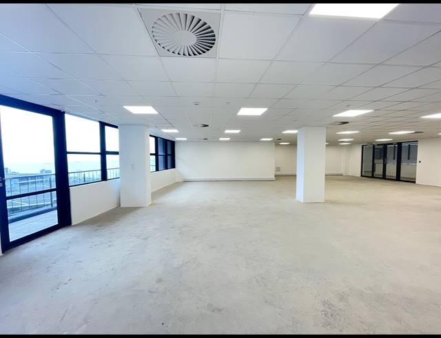 256M² OFFICE TO LET IN UMHLANGA RIDGE